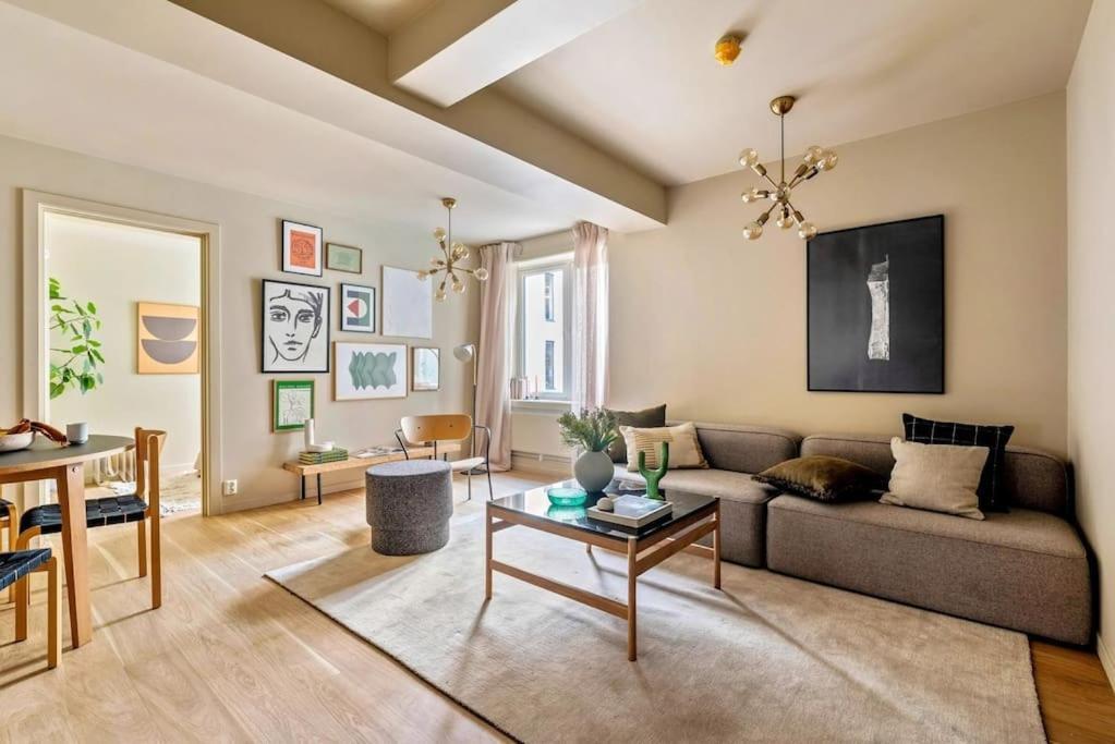 Magnificent Modern — Gamle Oslo/ Bjorvika Apartment