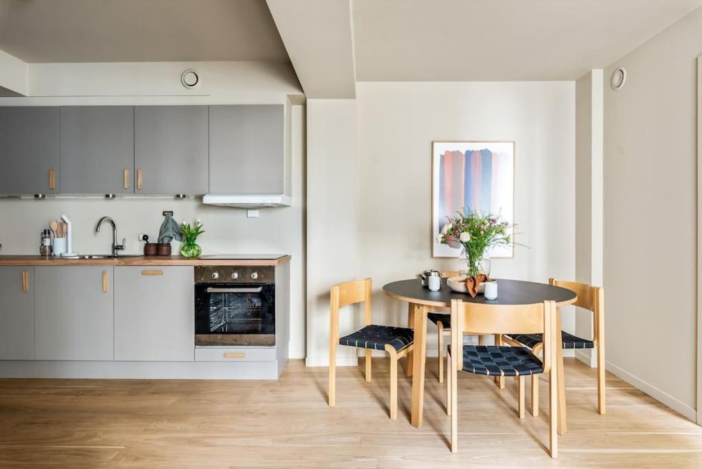 Magnificent Modern — Gamle Oslo/ Bjorvika Oslo