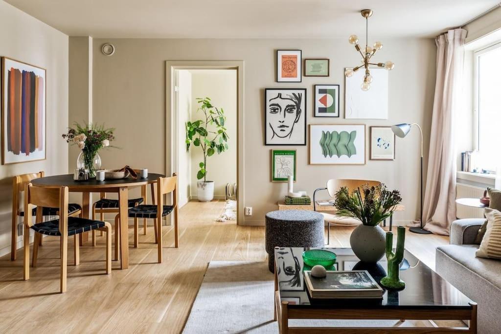 Magnificent Modern — Gamle Oslo/ Bjorvika Oslo